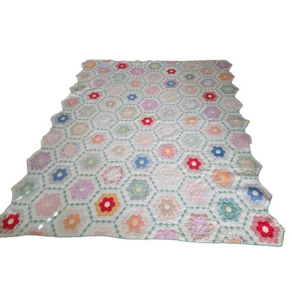 Grandmother's Flower Garden Antique Quilt 88x74 Hand Quilted 1920